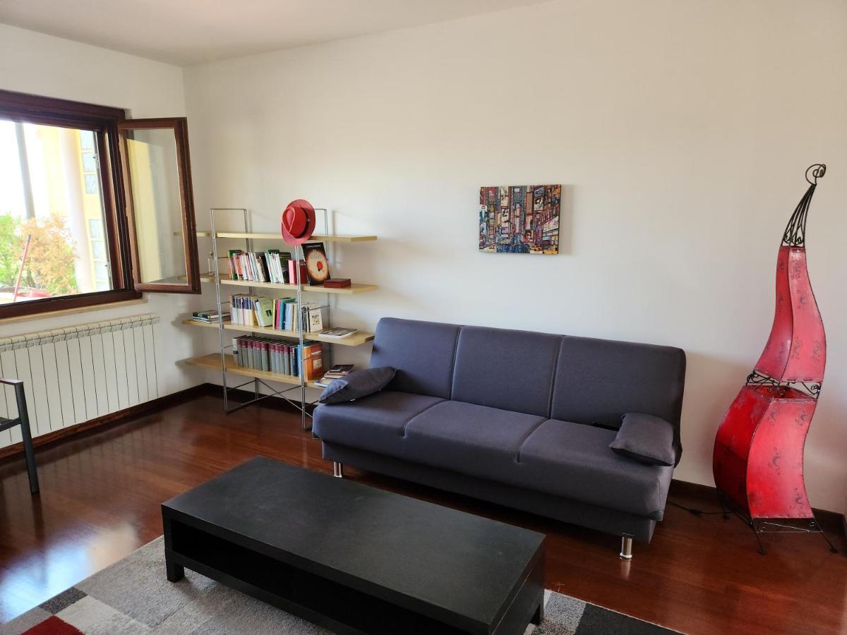 Villa Golf - Roma *